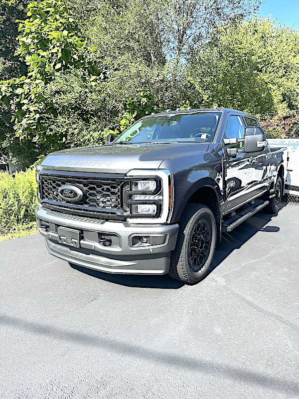 2025 FORD F-350 CREW CAB 4X4 2025 FORD F-350 CREW CAB 4X4