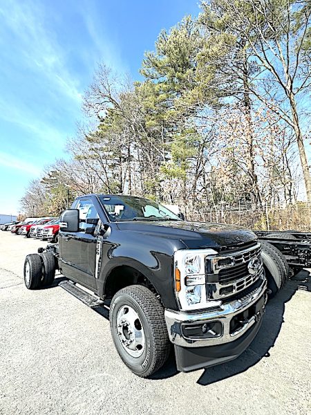 2026 FORD F-350 CREW-CAB CHASSIS 4X4