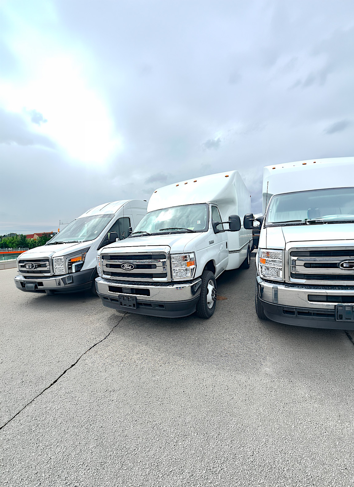 2026 FORD E350 AEROCELL VAN 2026 FORD E350 AEROCELL VAN